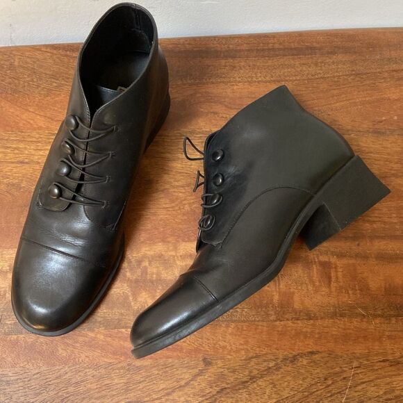 Women Leather Button Boots Size 10 - Picture 1 of 11